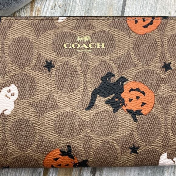Corner Zip Wristlet In Signature Canvas With Halloween Graphic Wallet Bag Purse - Picture 2 of 10
